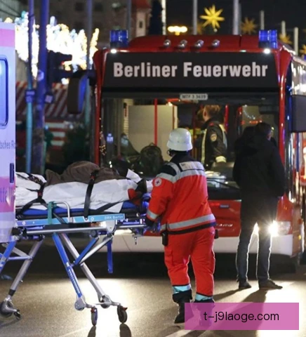 伦诺与柏林联合防线 人盯人体系下的门将压力